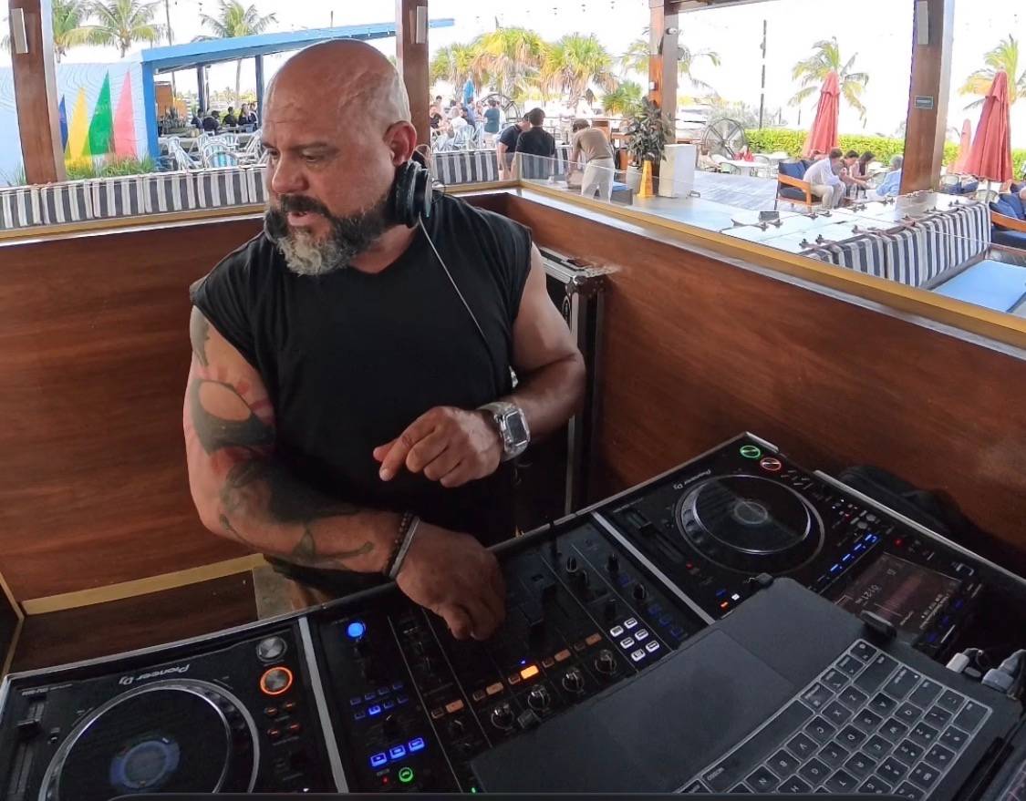 DJ Hans
